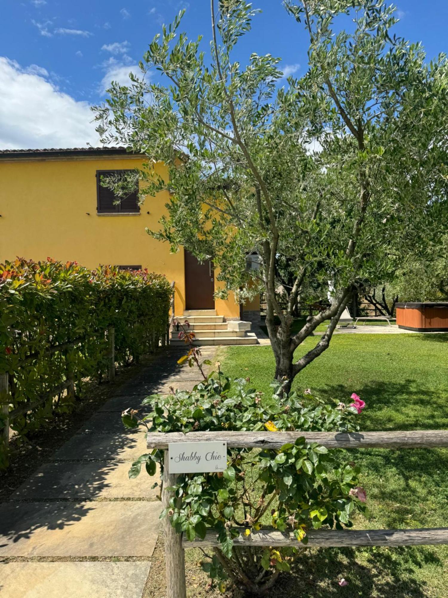 Montenovo Country House Ostra Vetere Buitenkant foto