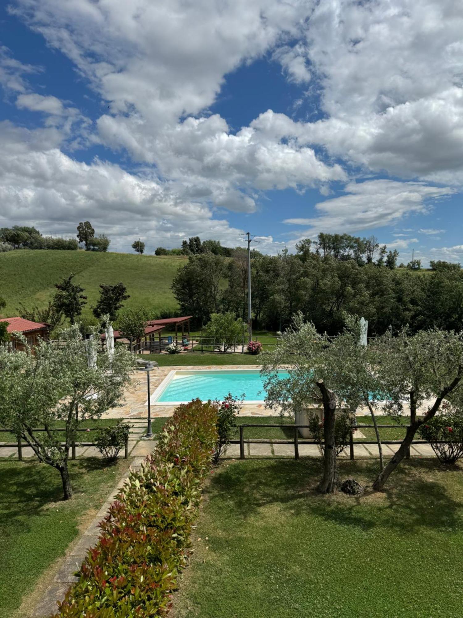 Montenovo Country House Ostra Vetere Buitenkant foto